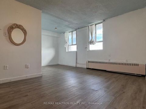 Photo 19 at 909 - 100 Dundalk Drive, Dorset Park, Toronto