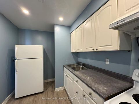 Photo 21 at 909 - 100 Dundalk Drive, Dorset Park, Toronto