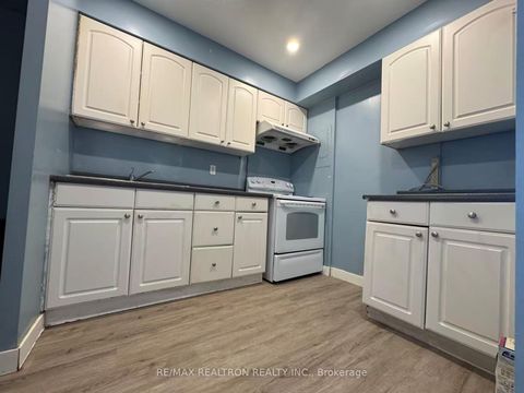 Photo 25 at 909 - 100 Dundalk Drive, Dorset Park, Toronto