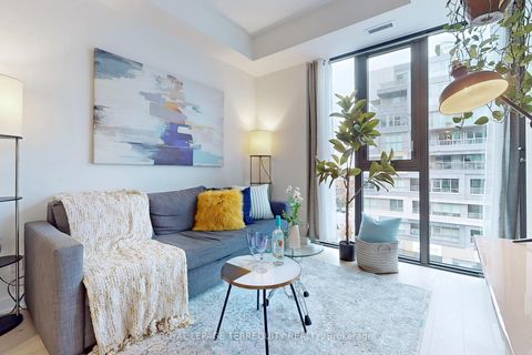 Photo 10 at 612 - 840 St Clair Avenue W, Oakwood Village, Toronto