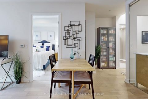 Photo 18 at 612 - 840 St Clair Avenue W, Oakwood Village, Toronto