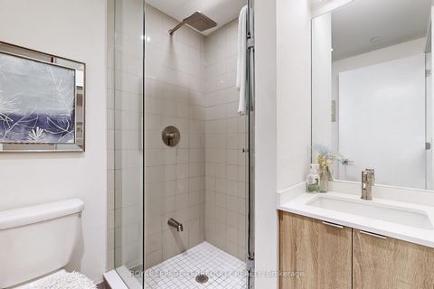 Photo 26 at 612 - 840 St Clair Avenue W, Oakwood Village, Toronto