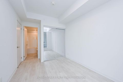 Photo 19 at 1502 - 7950 Bathurst Street, Beverley Glen, Vaughan