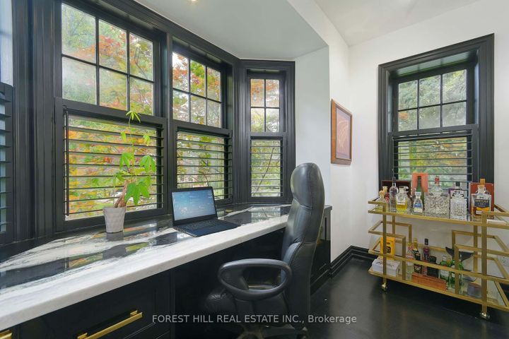 Photo 7 at 16 Forest Ridge Drive, Forest Hill North, Toronto