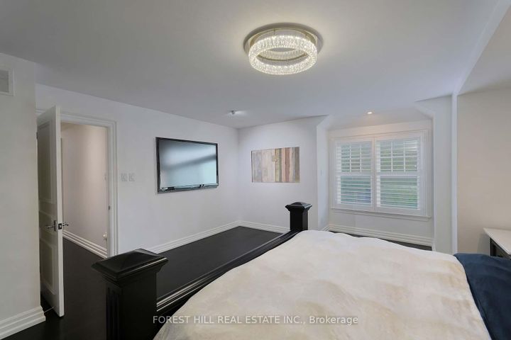 Photo 24 at 16 Forest Ridge Drive, Forest Hill North, Toronto