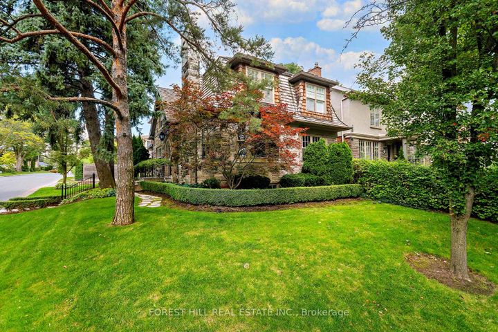 Photo 49 at 16 Forest Ridge Drive, Forest Hill North, Toronto