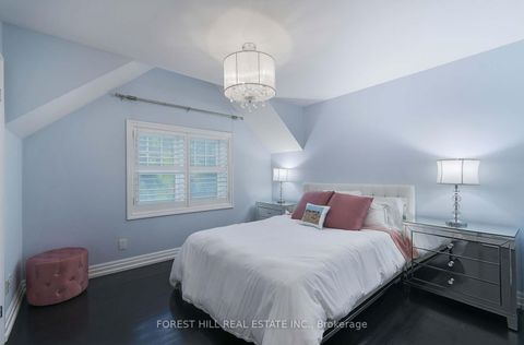 Photo 31 at 16 Forest Ridge Drive, Forest Hill North, Toronto