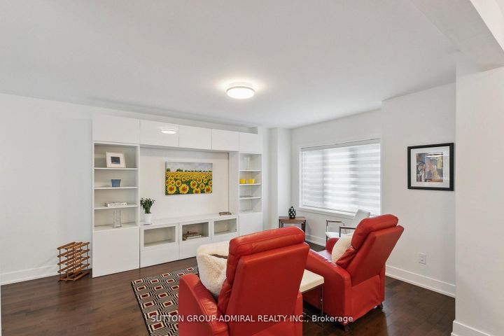 Photo 5 at 34 Elvina Gardens, Mount Pleasant East, Toronto