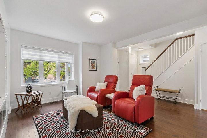 Photo 9 at 34 Elvina Gardens, Mount Pleasant East, Toronto