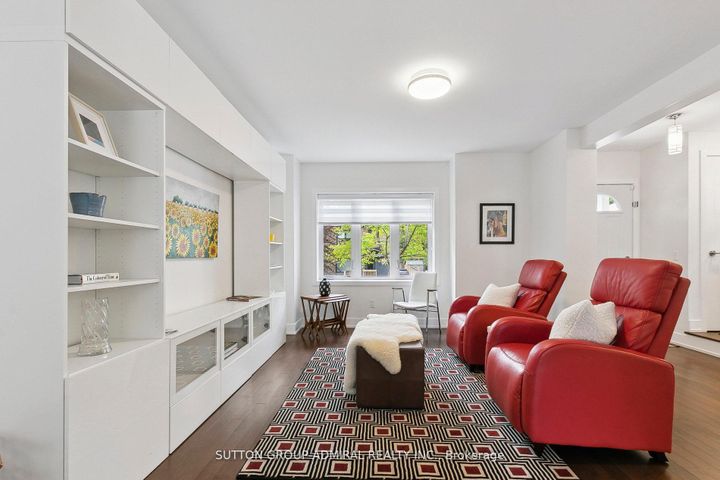 Photo 10 at 34 Elvina Gardens, Mount Pleasant East, Toronto