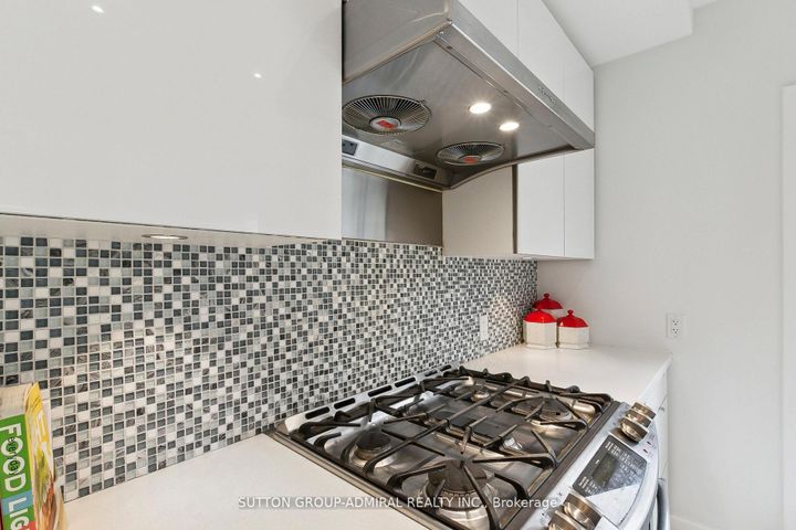 Photo 32 at 34 Elvina Gardens, Mount Pleasant East, Toronto