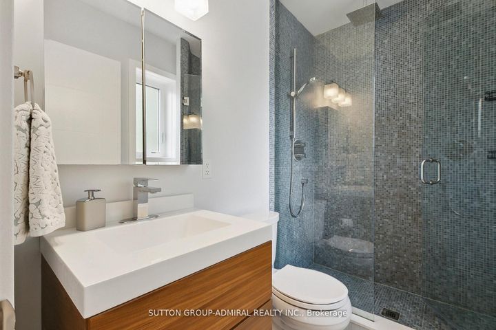 Photo 36 at 34 Elvina Gardens, Mount Pleasant East, Toronto