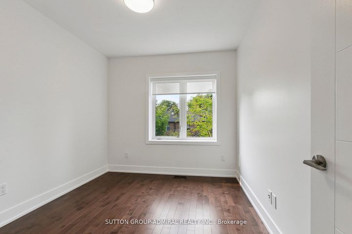 Photo 39 at 34 Elvina Gardens, Mount Pleasant East, Toronto