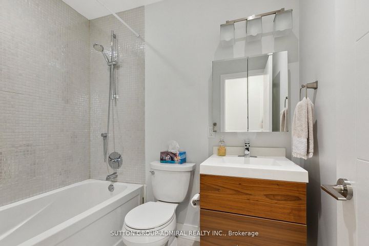 Photo 41 at 34 Elvina Gardens, Mount Pleasant East, Toronto