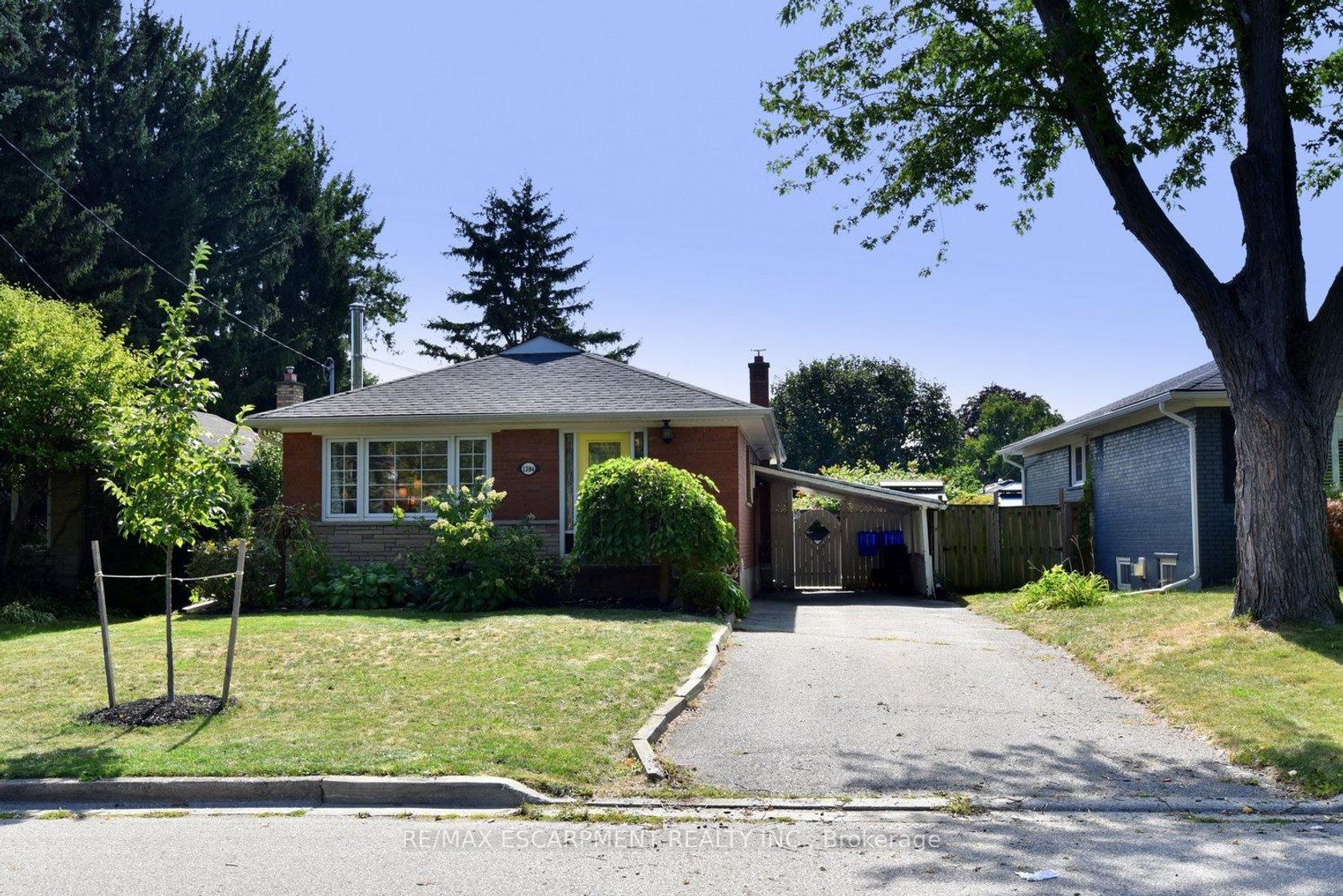 1384 Niels Avenue, Mountainside, Burlington 