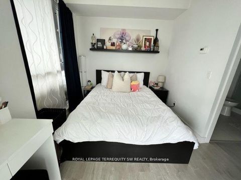 Photo 15 at 2202 - 199 Richmond Street W, Waterfront Communities C1, Toronto Photo 15 at 2202 - 199 Richmond Street W, Waterfront Communities C1, Toronto