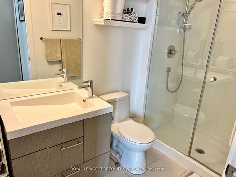 Photo 20 at 2202 - 199 Richmond Street W, Waterfront Communities C1, Toronto