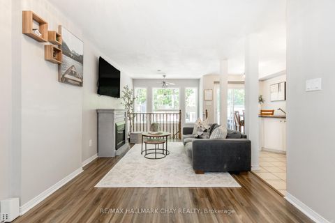 Photo 5 at 256 Ferndale Drive S, Ardagh, Barrie