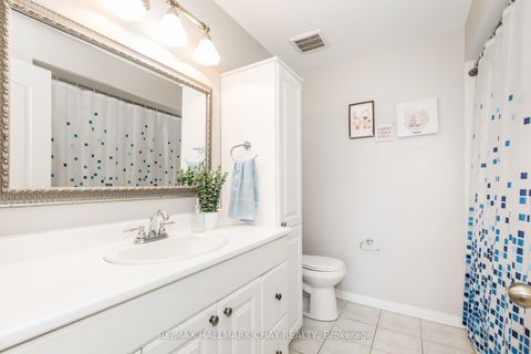 Photo 13 at 256 Ferndale Drive S, Ardagh, Barrie