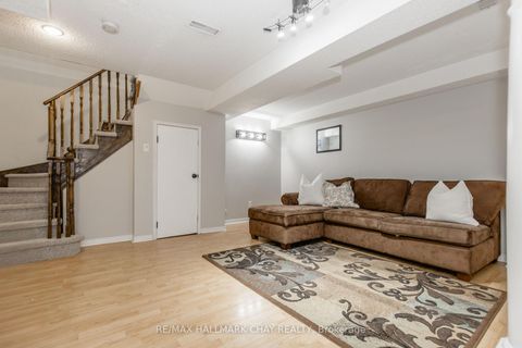 Photo 23 at 256 Ferndale Drive S, Ardagh, Barrie