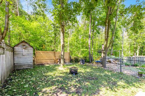 Photo 24 at 256 Ferndale Drive S, Ardagh, Barrie