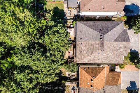 Photo 26 at 256 Ferndale Drive S, Ardagh, Barrie