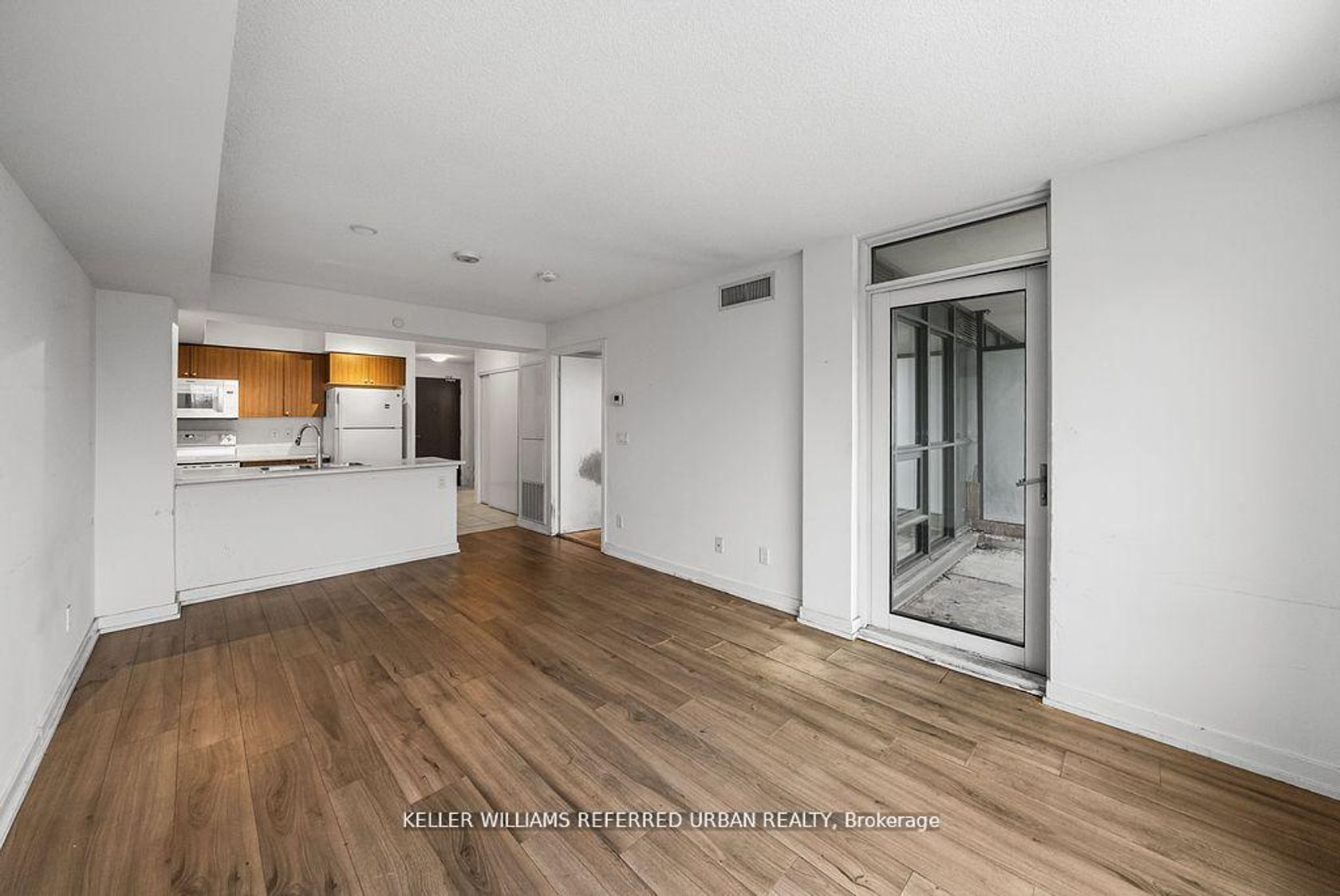 315 - 8 Trent Avenue, Danforth, Toronto 