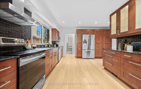 Photo 11 at 17 Fleetwell Court, Willowdale West, Toronto