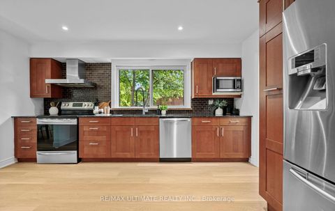 Photo 13 at 17 Fleetwell Court, Willowdale West, Toronto