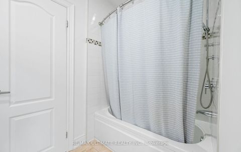 Photo 25 at 17 Fleetwell Court, Willowdale West, Toronto