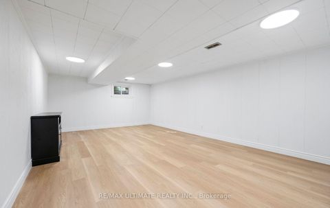 Photo 28 at 17 Fleetwell Court, Willowdale West, Toronto