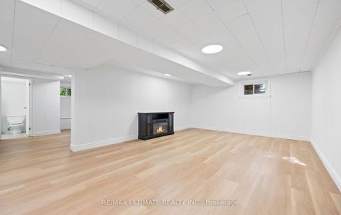 Photo 29 at 17 Fleetwell Court, Willowdale West, Toronto