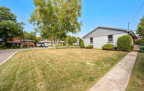 Photo 45 at 17 Fleetwell Court, Willowdale West, Toronto