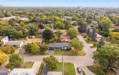 Photo 46 at 17 Fleetwell Court, Willowdale West, Toronto