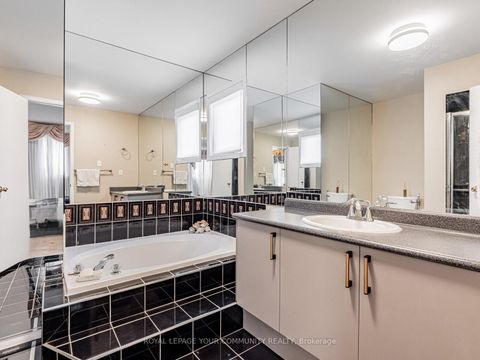 Photo 22 at 5 Mandel Crescent, Devonsleigh, Richmond Hill