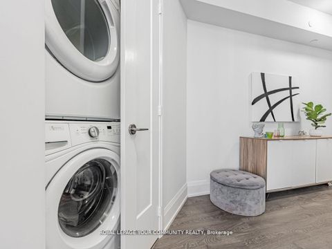 Photo 6 at 1402 - 101 Erskine Avenue, Mount Pleasant West, Toronto