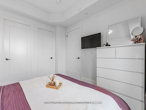 Photo 14 at 1402 - 101 Erskine Avenue, Mount Pleasant West, Toronto