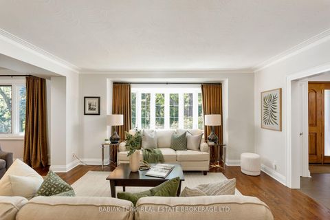 Photo 4 at 74 Humberview Road, Lambton Baby Point, Toronto