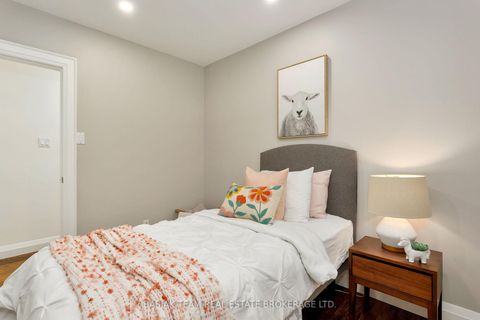 Photo 26 at 74 Humberview Road, Lambton Baby Point, Toronto