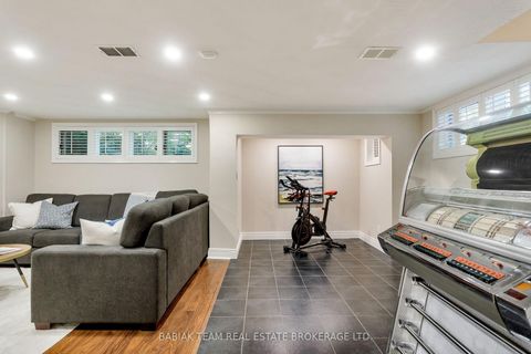 Photo 34 at 74 Humberview Road, Lambton Baby Point, Toronto