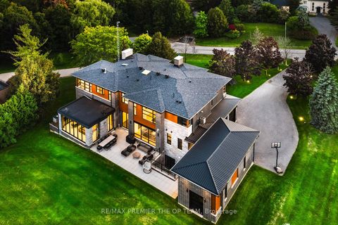 Photo 5 at 91 Rachelle Court, Kleinburg, Vaughan