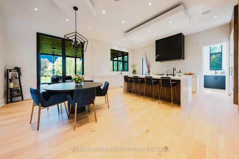 Photo 10 at 91 Rachelle Court, Kleinburg, Vaughan
