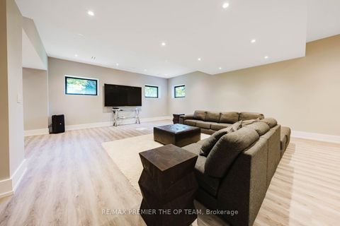 Photo 40 at 91 Rachelle Court, Kleinburg, Vaughan