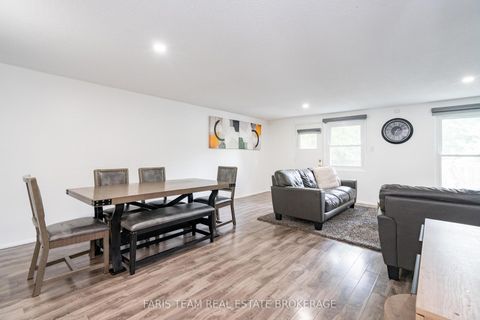 Photo 7 at 19 - 233 Innisfil Street, Allandale Centre, Barrie
