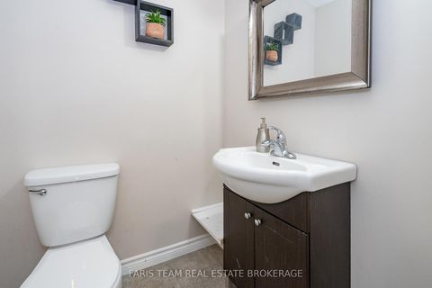 Photo 11 at 19 - 233 Innisfil Street, Allandale Centre, Barrie Photo 11 at 19 - 233 Innisfil Street, Allandale Centre, Barrie