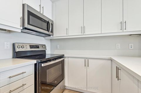 Photo 4 at 233 - 2885 Bayview Avenue, Bayview Village, Toronto Photo 4 at 233 - 2885 Bayview Avenue, Bayview Village, Toronto