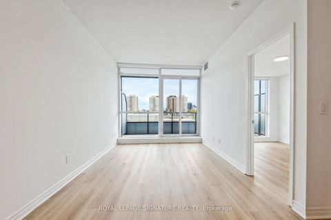 Photo 8 at 233 - 2885 Bayview Avenue, Bayview Village, Toronto