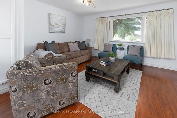 Photo 1 at 493 Upper Gage Avenue, Sunninghill, Hamilton