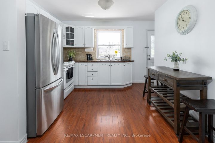 Photo 5 at 493 Upper Gage Avenue, Sunninghill, Hamilton