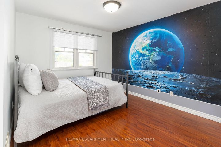 Photo 6 at 493 Upper Gage Avenue, Sunninghill, Hamilton
